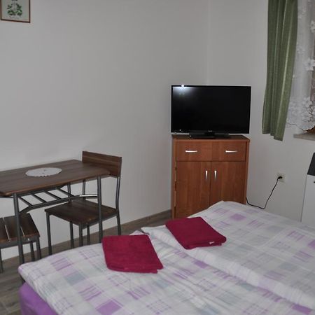 Privát Magdalena Apartman Bešeňová Kültér fotó