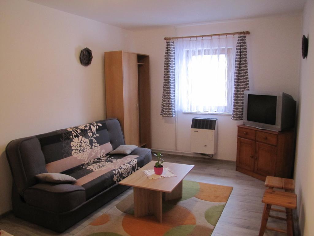 Privát Magdalena Apartman Bešeňová Kültér fotó