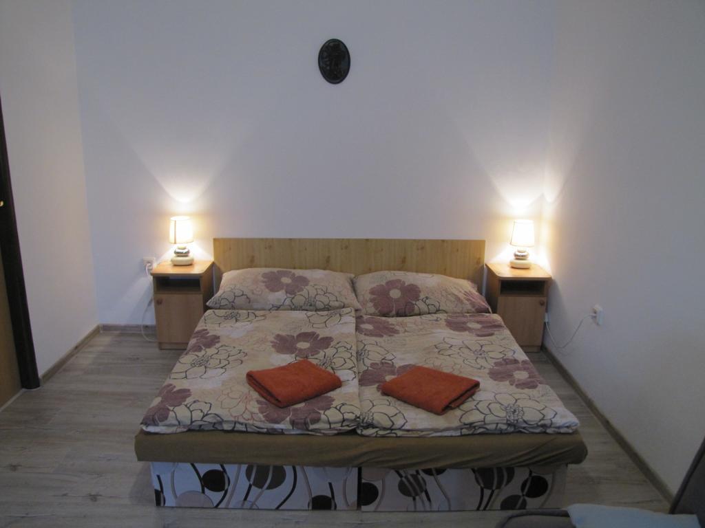 Privát Magdalena Apartman Bešeňová Kültér fotó
